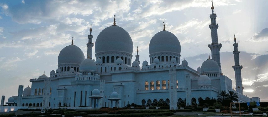 Read more about the article Sheikh Zayed Grand Mosque to launch virtual cultural tours